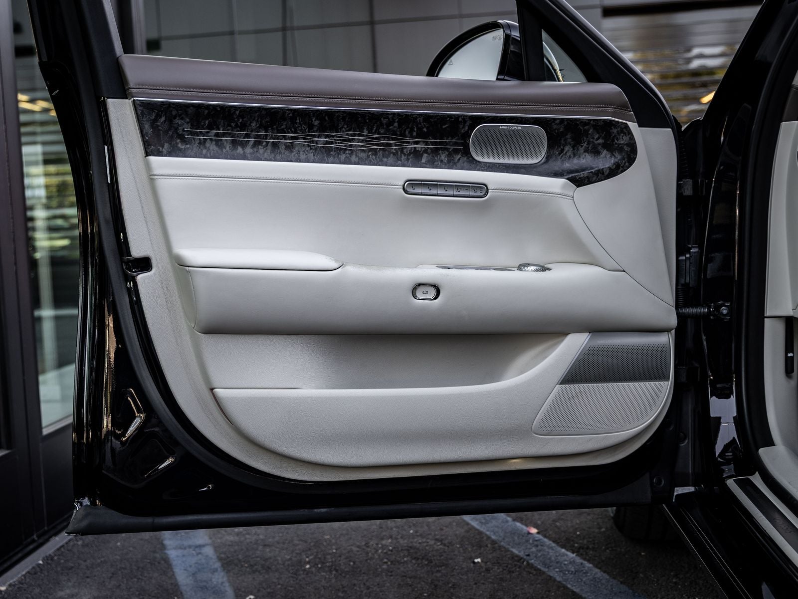 2023 Genesis G90 3.5T e-SC