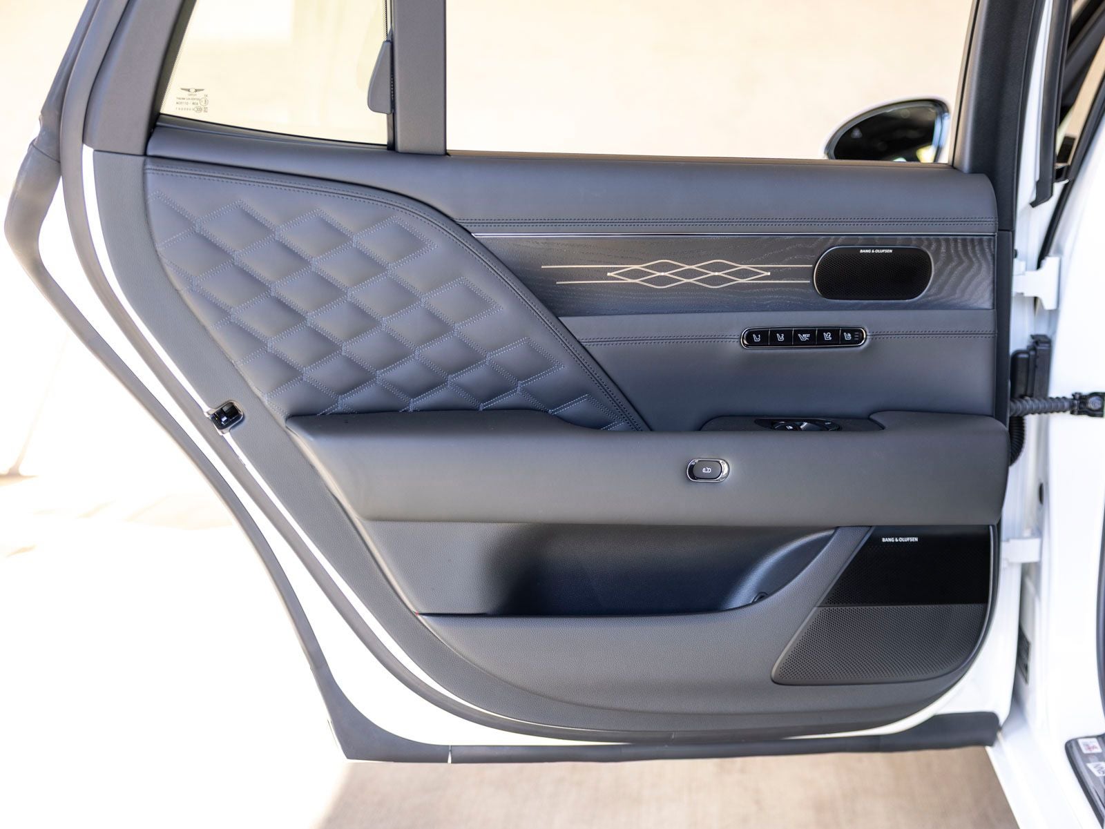 2026 Genesis G90 3.5T e-SC