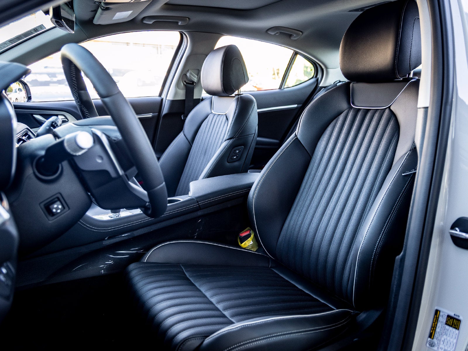 2026 Genesis G70 2.5T Prestige