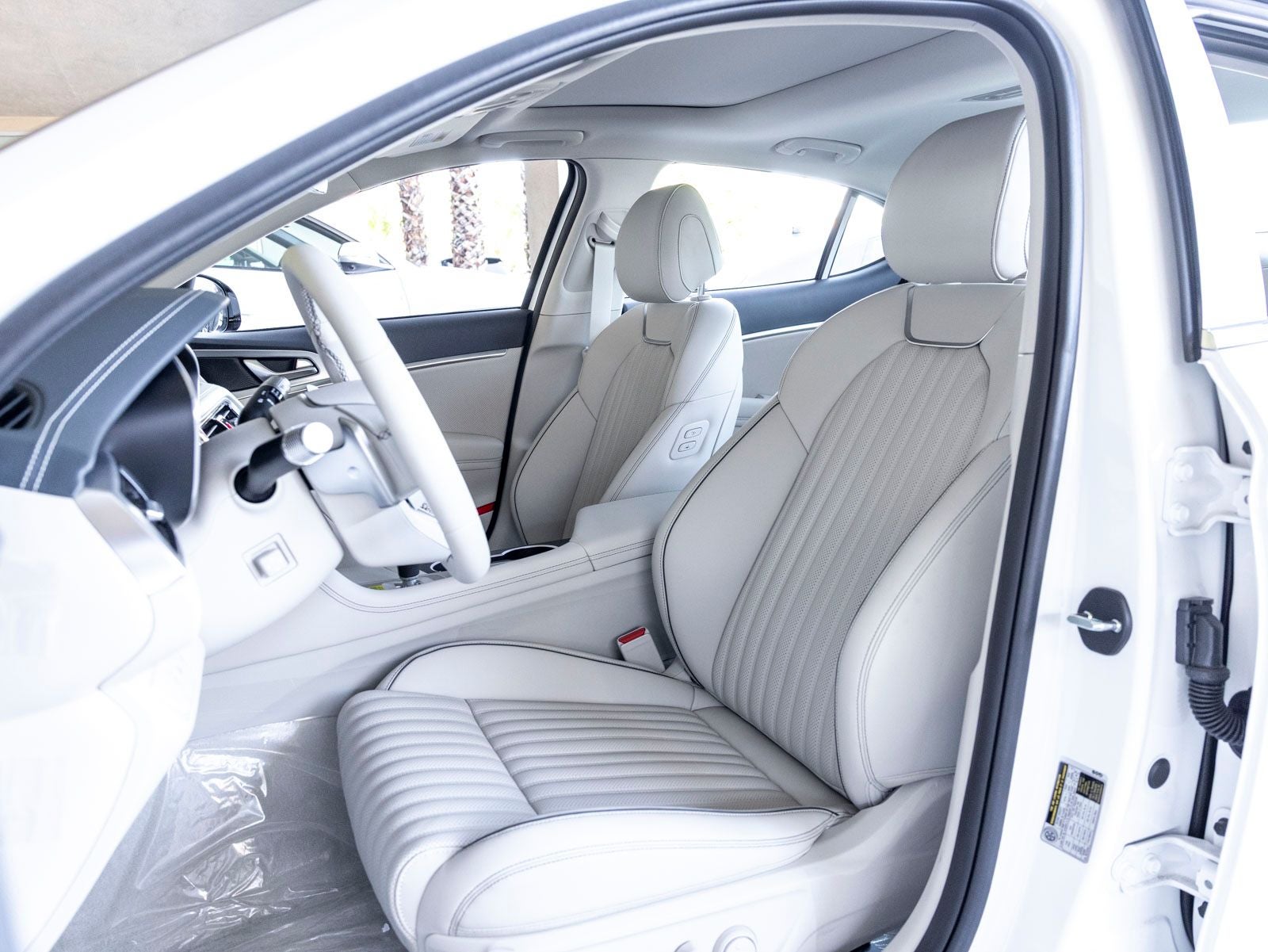 2026 Genesis G70 2.5T Prestige