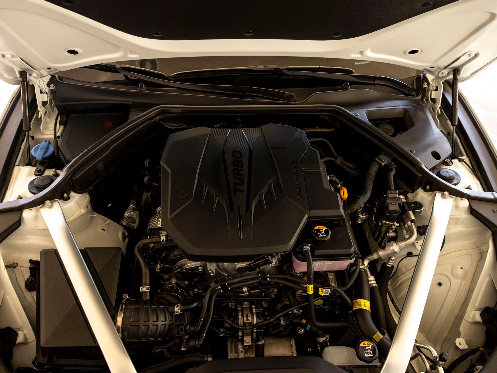 2026 Genesis G70 2.5T Prestige