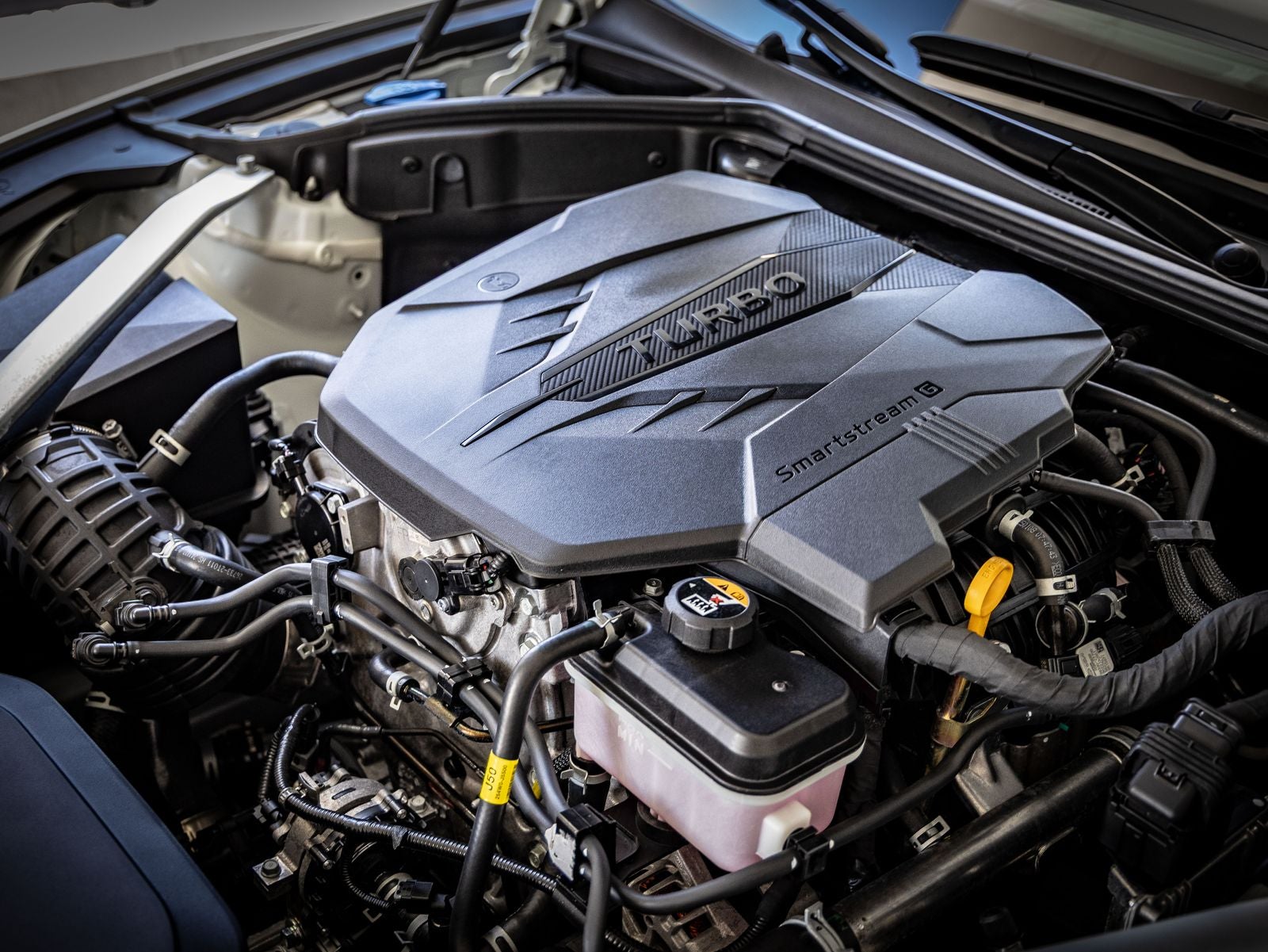 2026 Genesis G70 2.5T Prestige