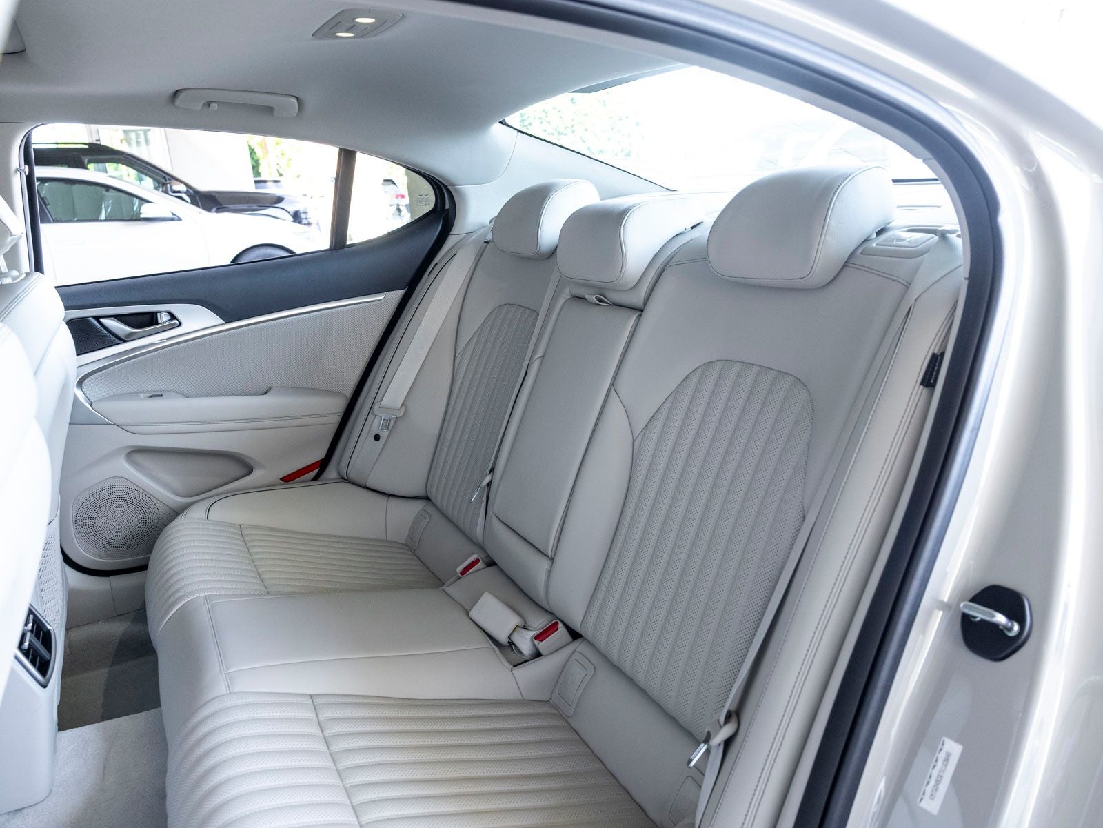 2026 Genesis G70 2.5T Prestige