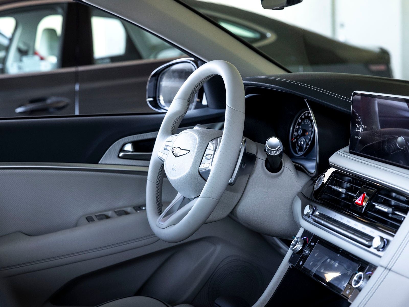 2026 Genesis G70 2.5T Prestige