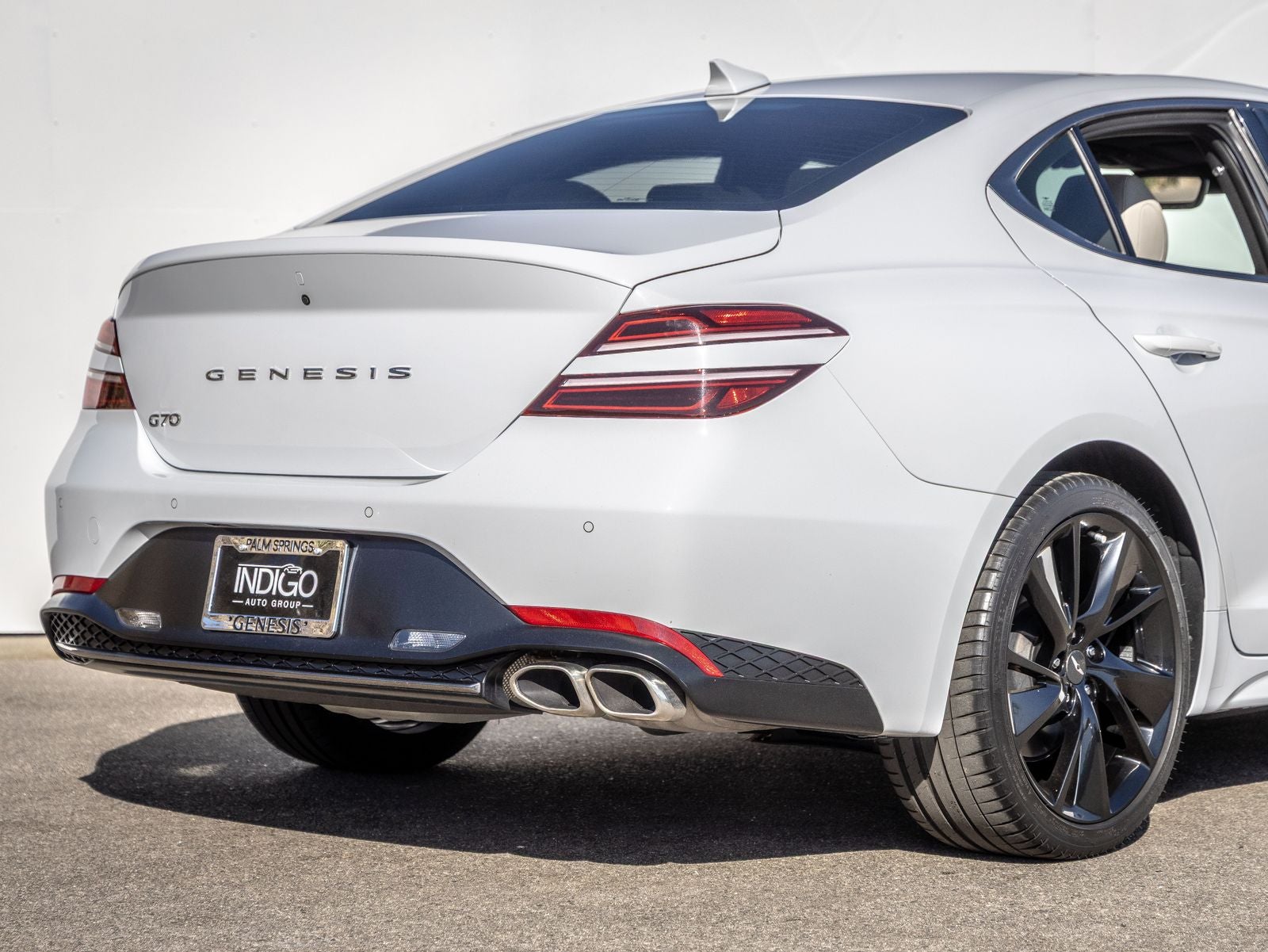 2023 Genesis G70 2.0T
