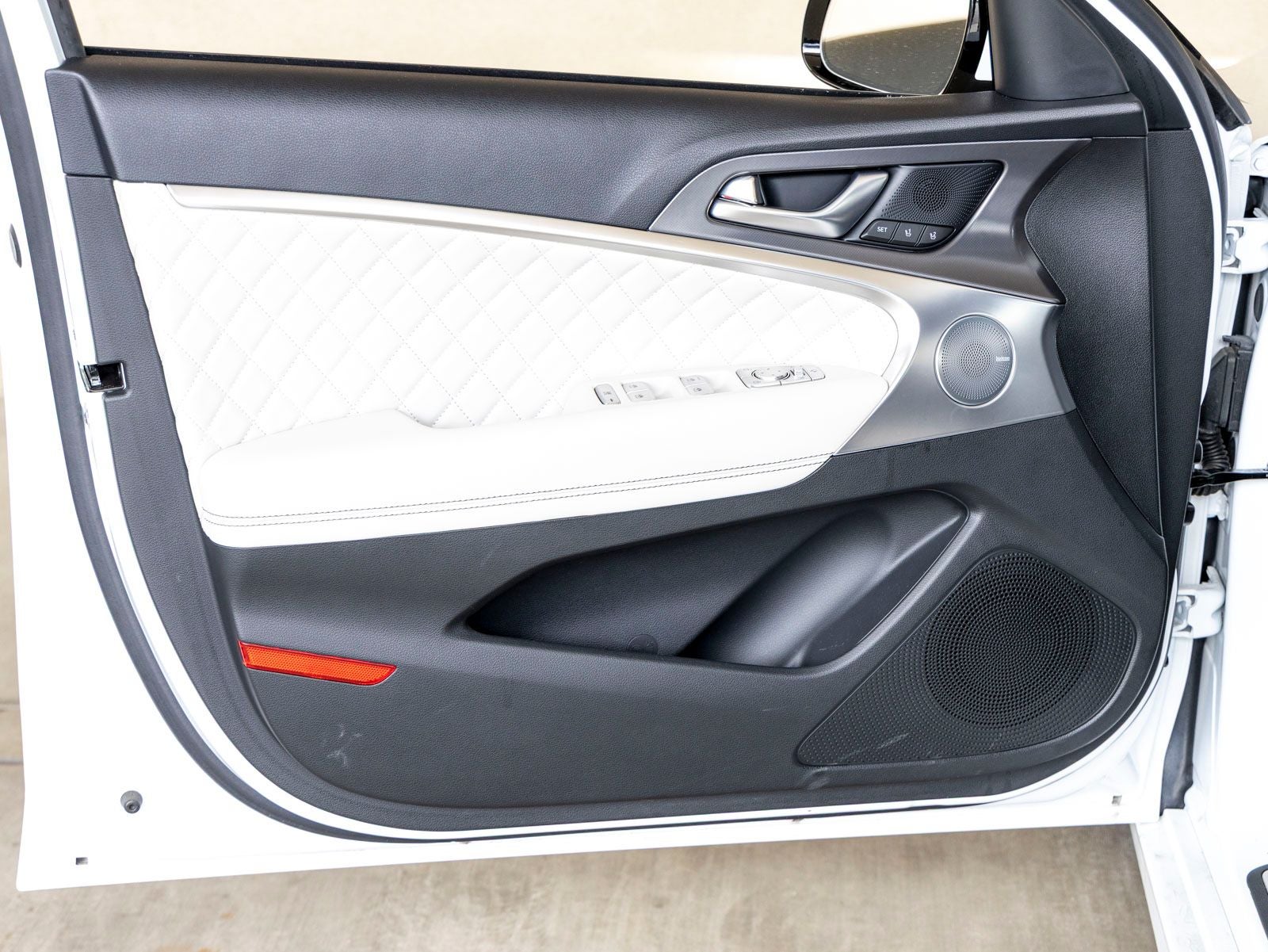 2025 Genesis G70 3.3T Sport Advanced