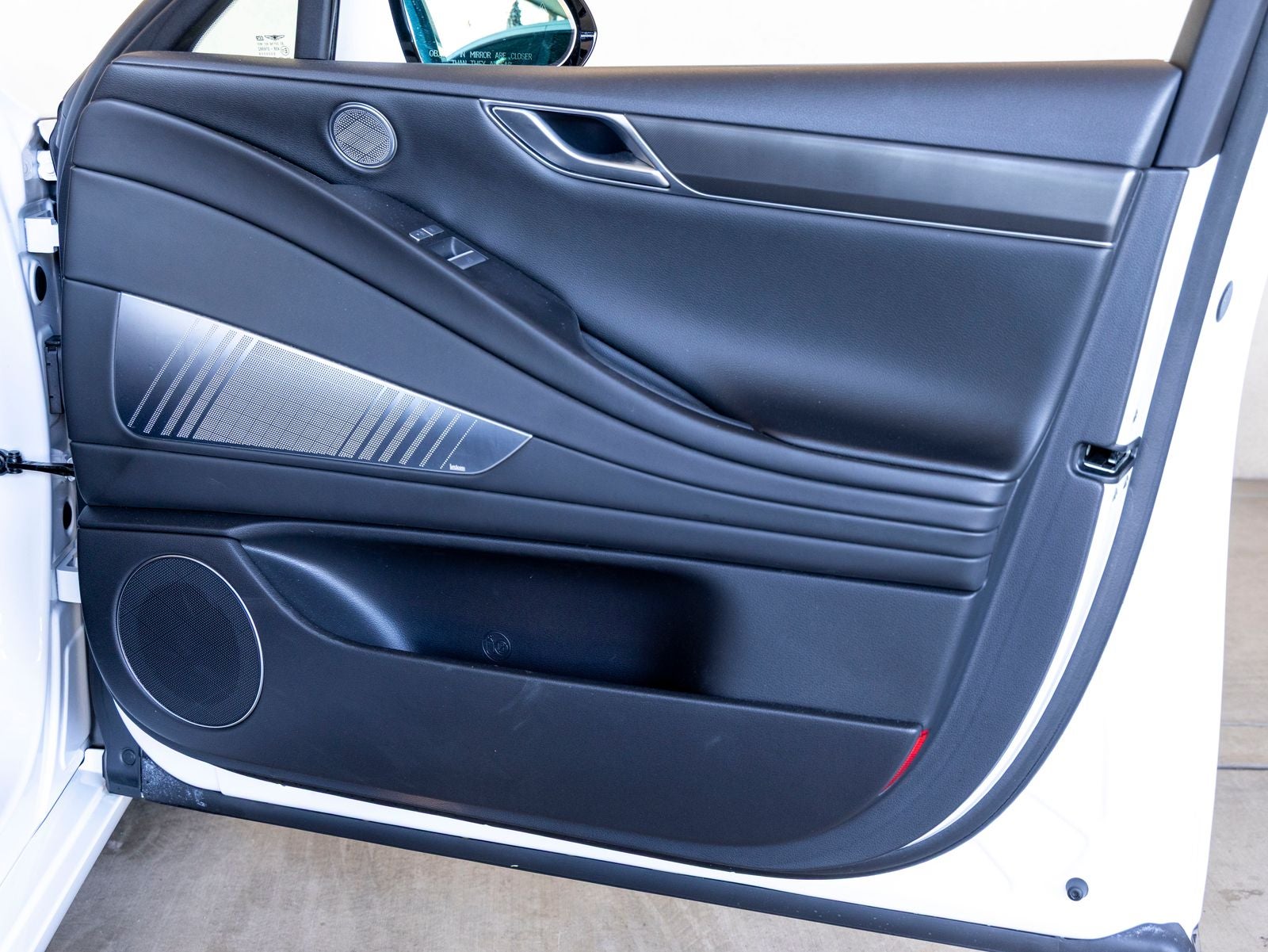 2023 Genesis G80 2.5T