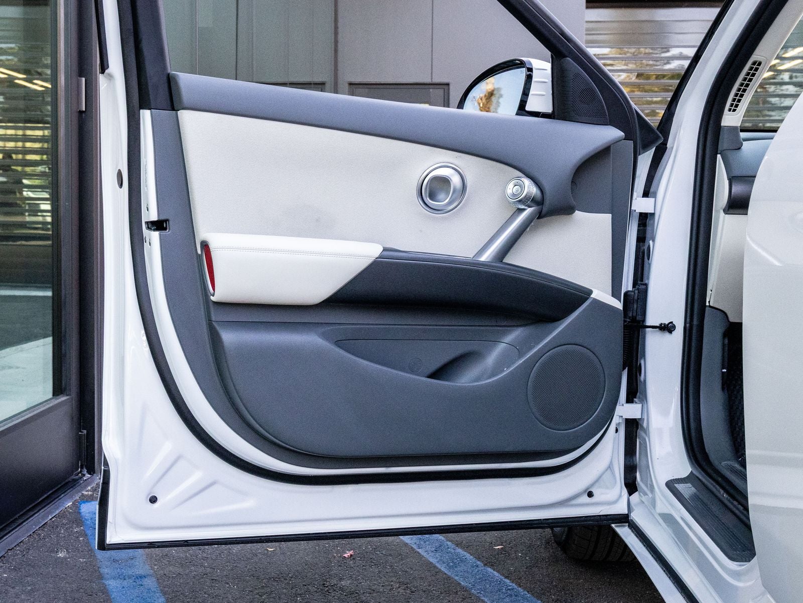 2026 Genesis GV60 Base