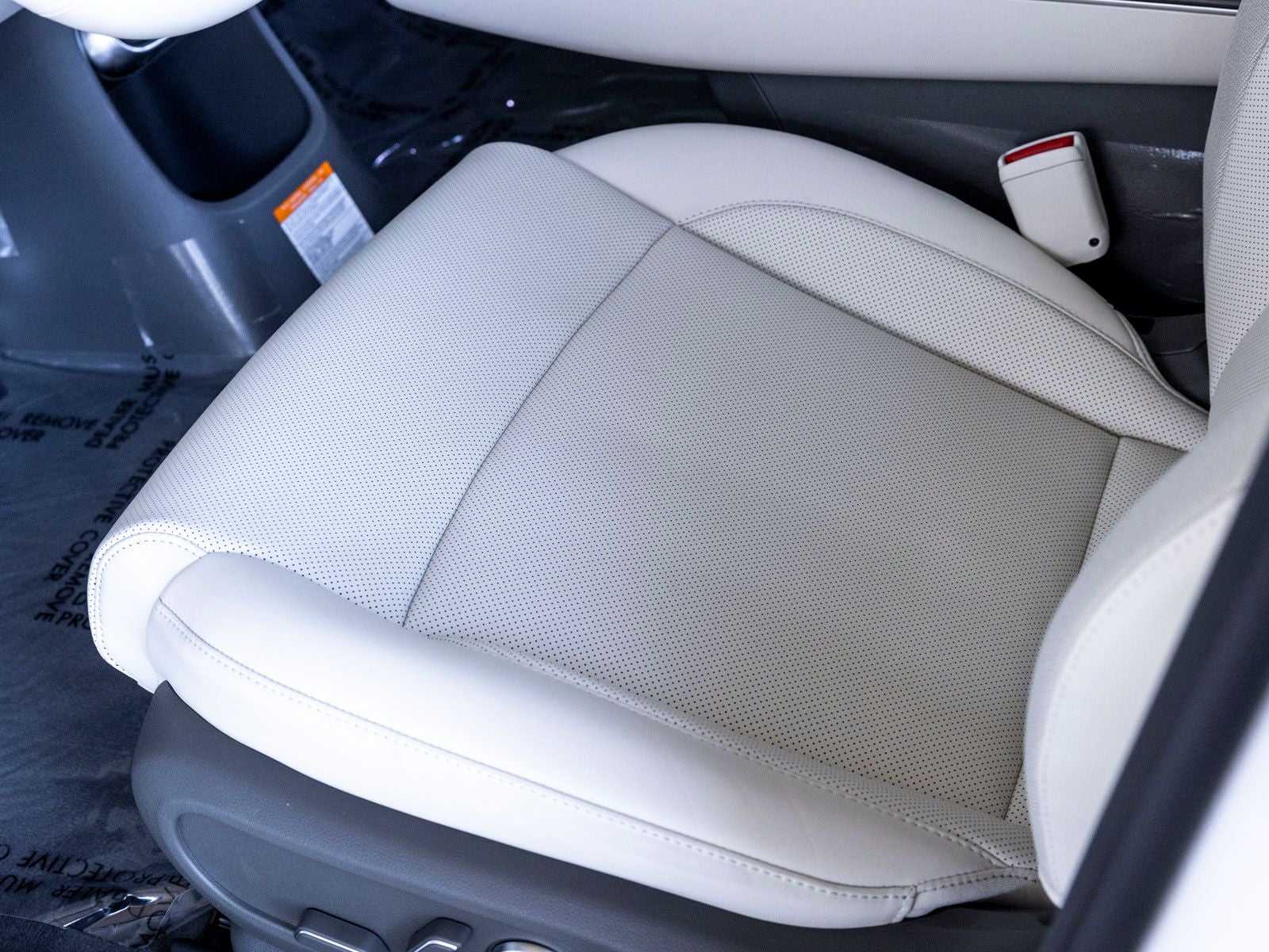 2026 Genesis GV60 19"