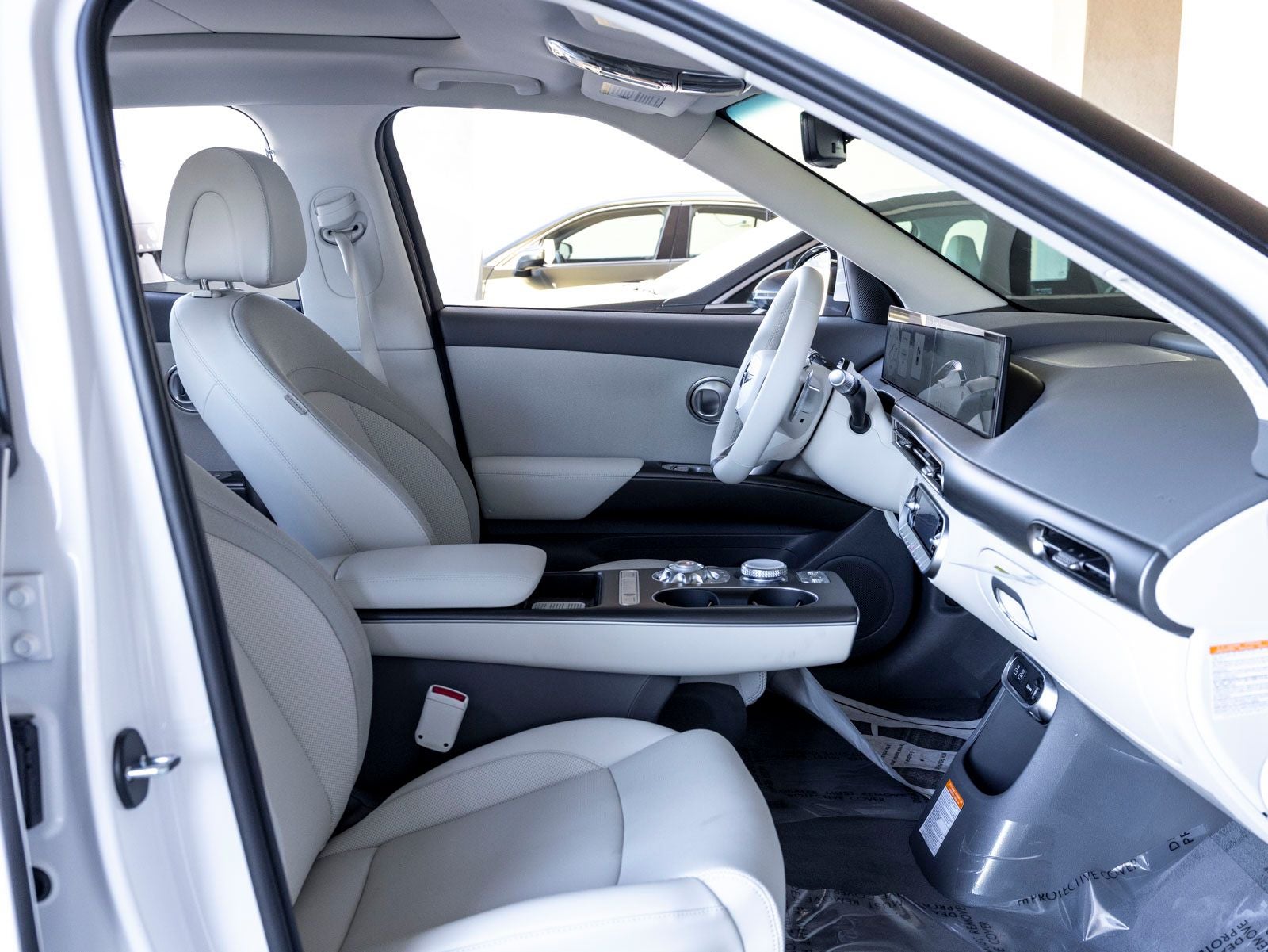 2026 Genesis GV60 19"