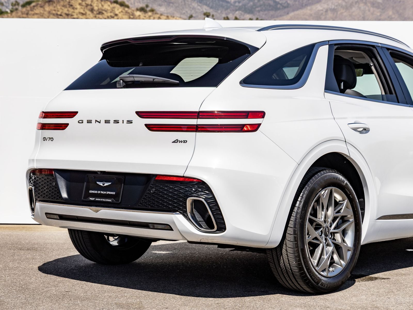 2025 Genesis GV70 2.5T