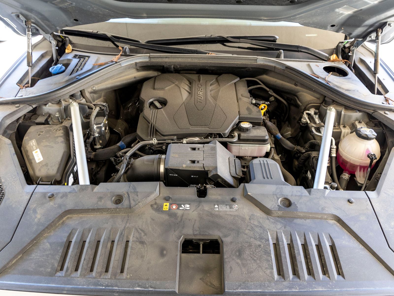 2023 Genesis GV70 2.5T