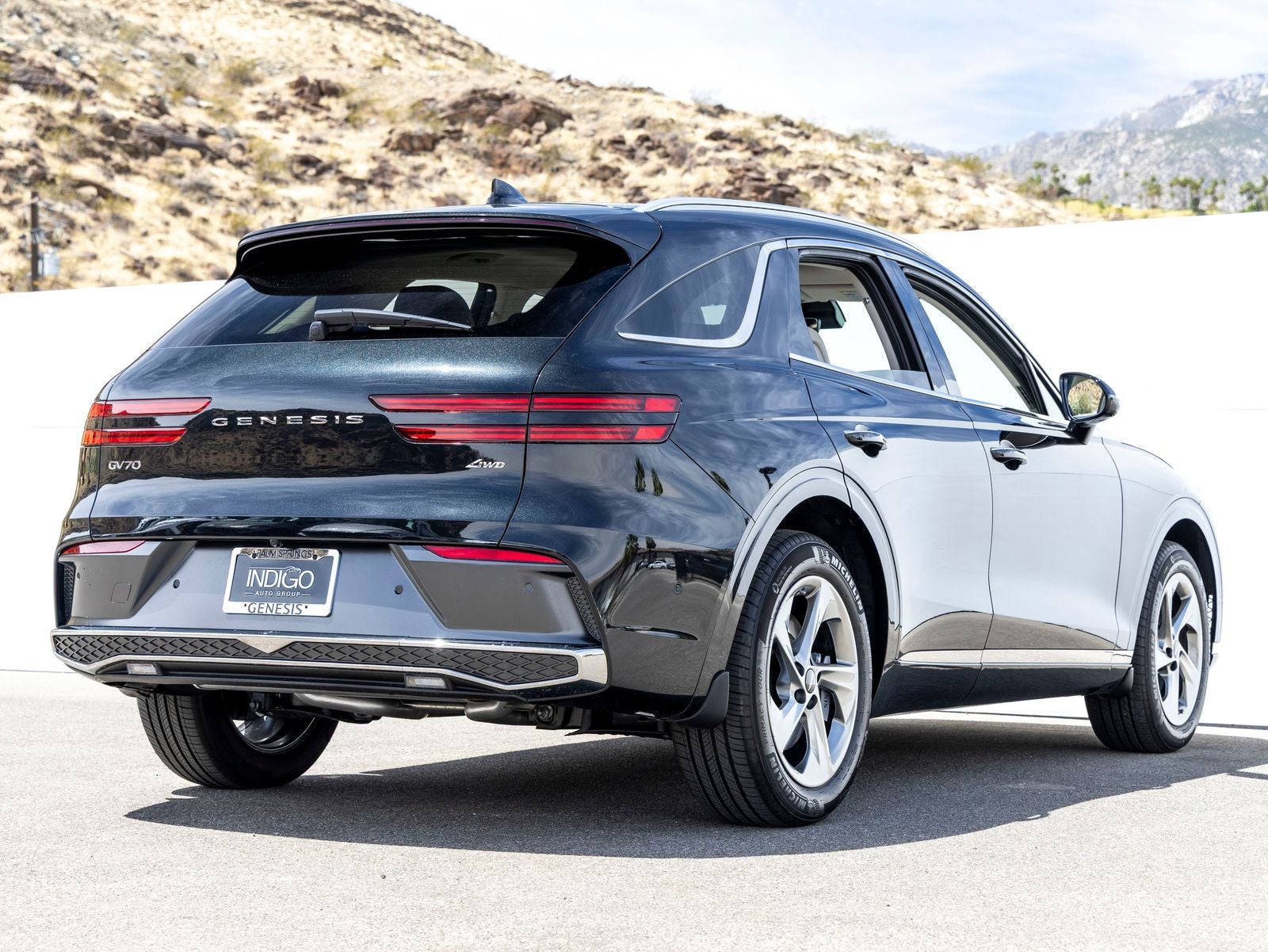 2026 Genesis GV70 2.5T Advanced