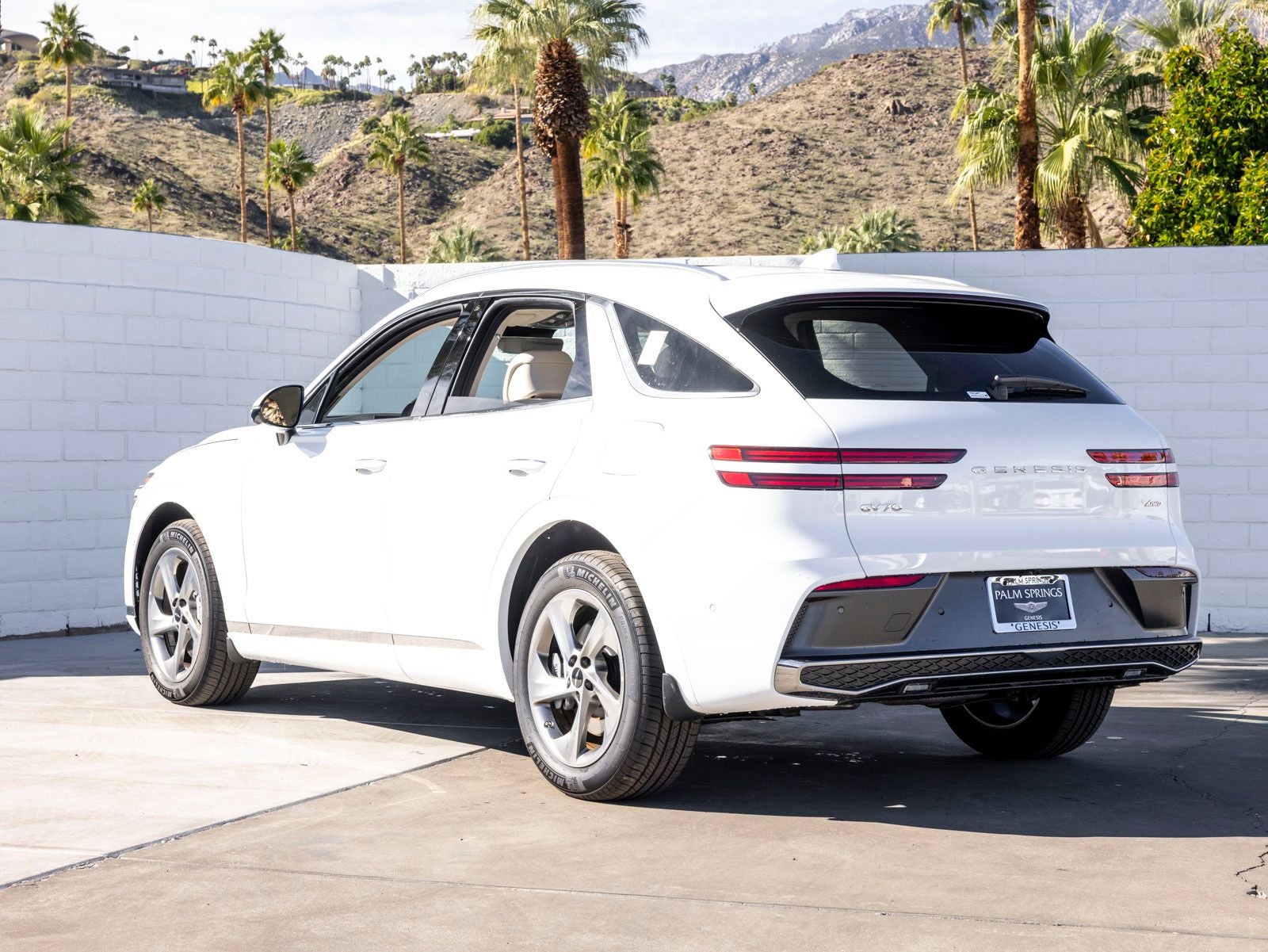 2026 Genesis GV70 2.5T Advanced