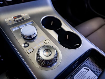 2027 Genesis GV70 2.5T Select