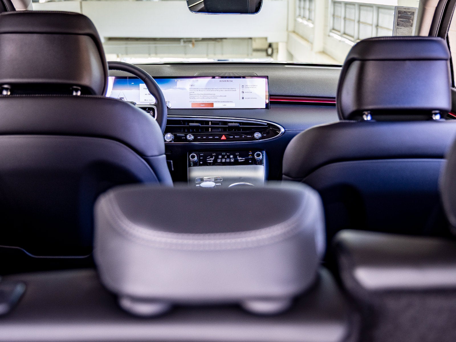 2027 Genesis GV70 2.5T Select