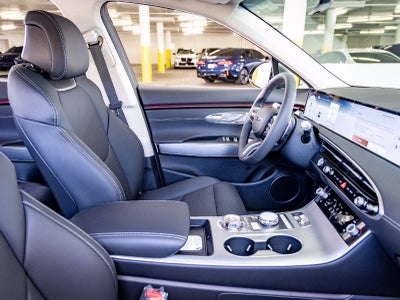 2027 Genesis GV70 2.5T Select