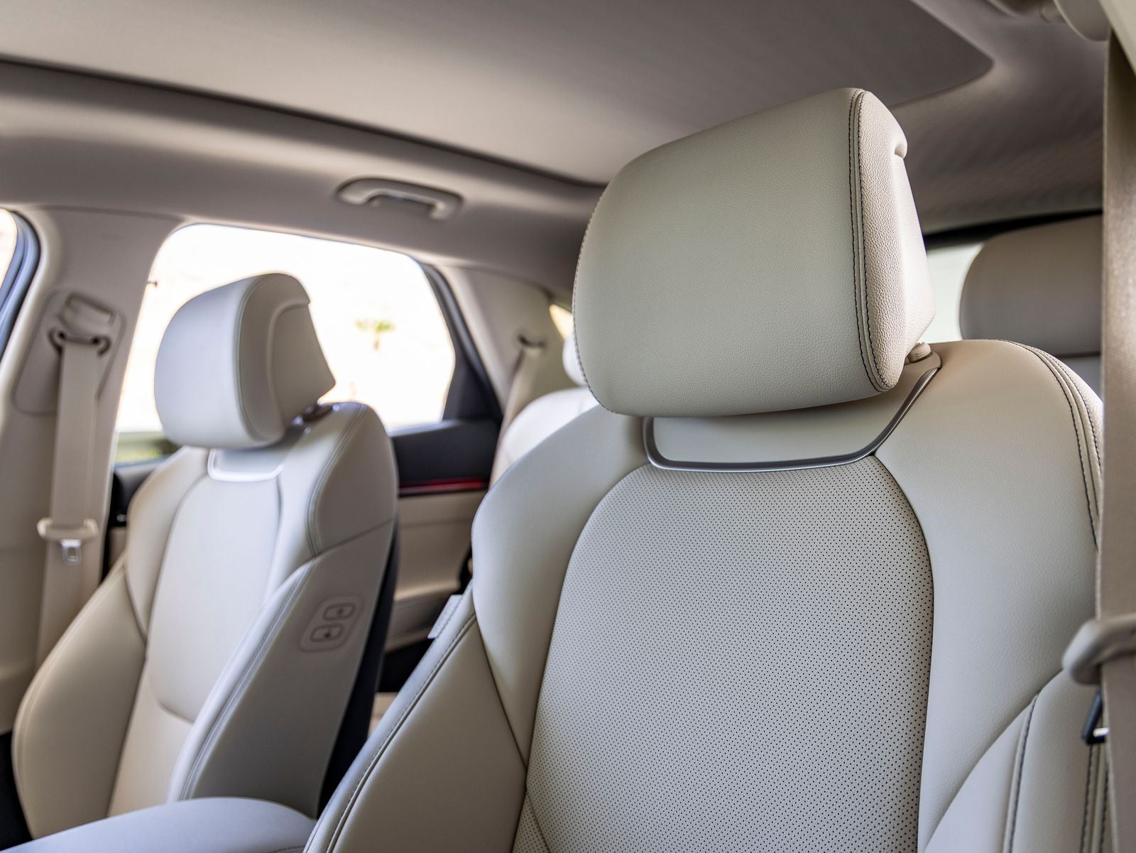 2027 Genesis GV70 2.5T Select