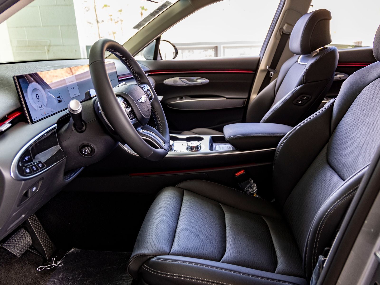 2027 Genesis GV70 2.5T Select