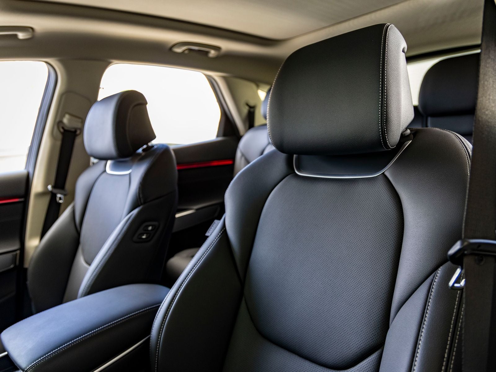 2027 Genesis GV70 2.5T Select