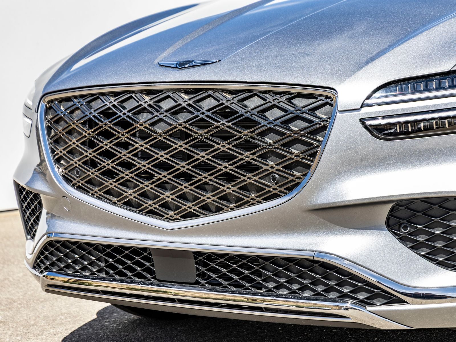 2027 Genesis GV70 2.5T Select