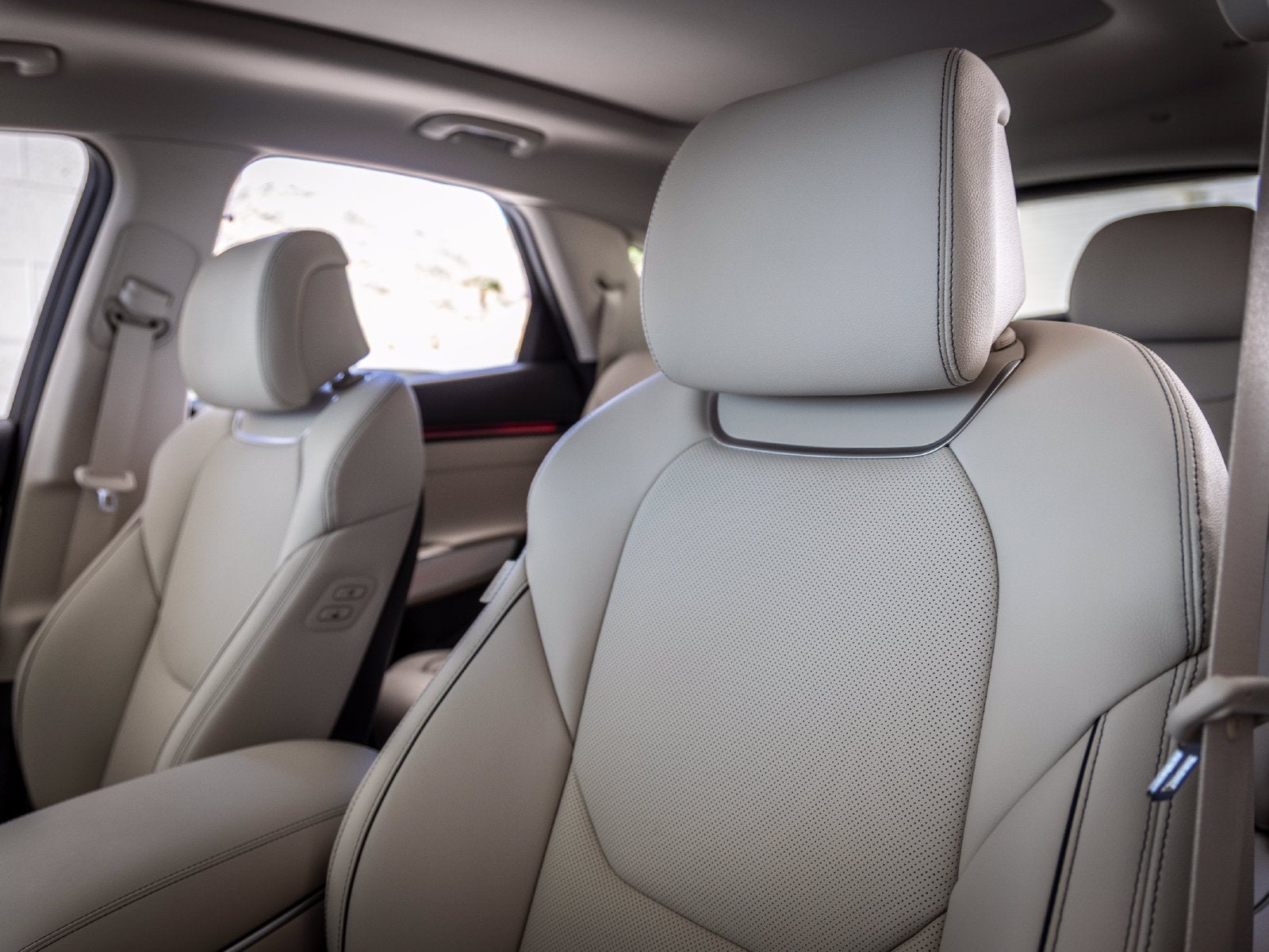 2027 Genesis GV70 2.5T Advanced