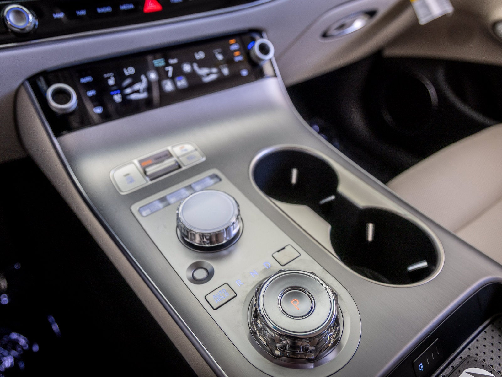 2027 Genesis GV70 2.5T Advanced