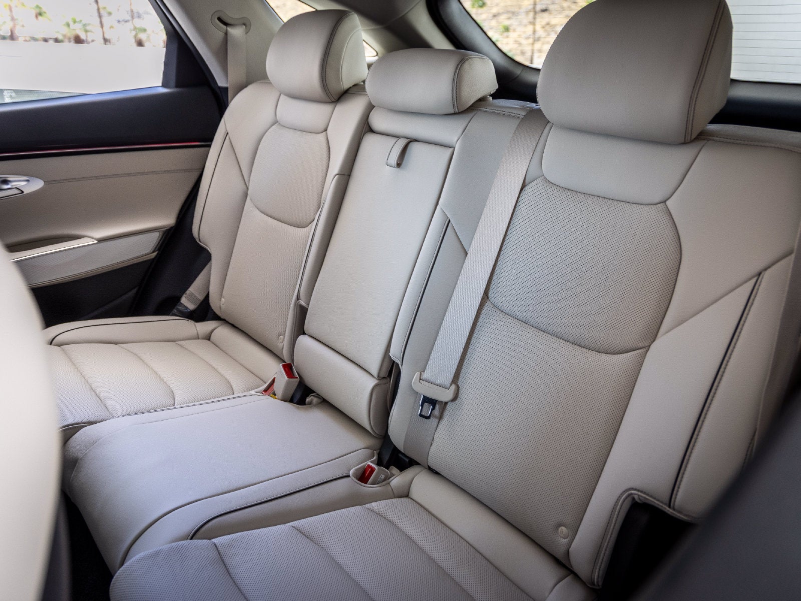 2027 Genesis GV70 2.5T Advanced