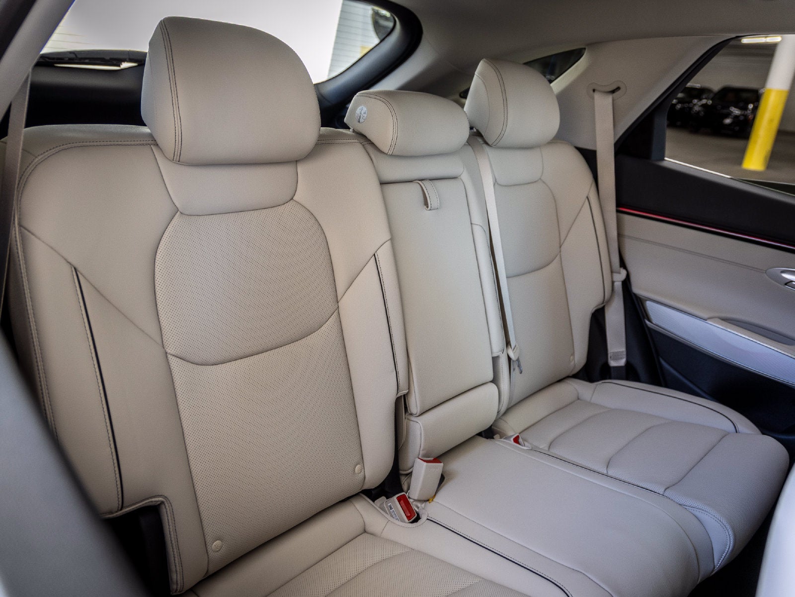 2027 Genesis GV70 2.5T Advanced