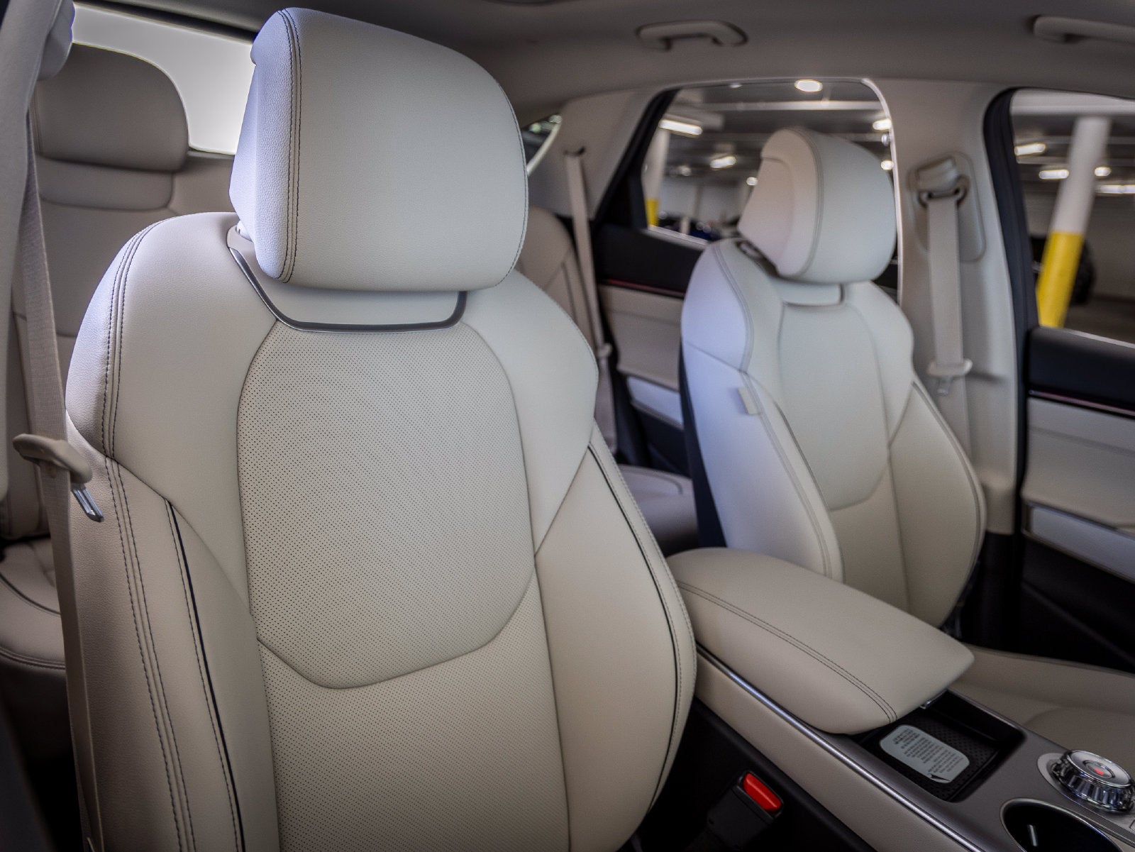 2027 Genesis GV70 2.5T Advanced
