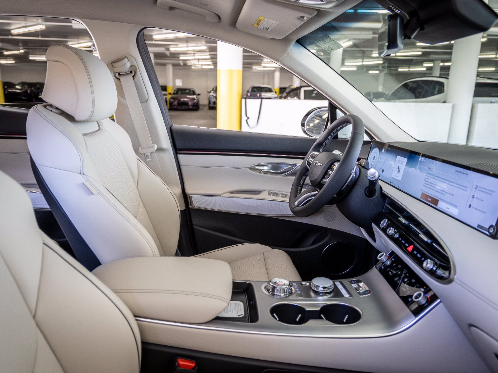 2027 Genesis GV70 2.5T Advanced