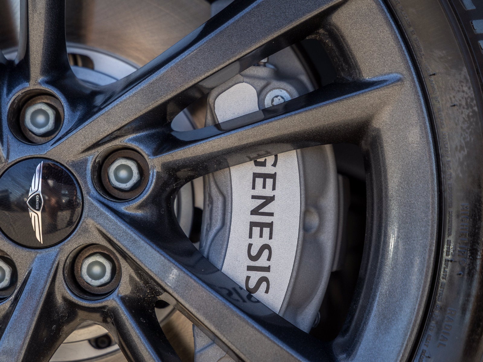 2027 Genesis GV70 2.5T Advanced