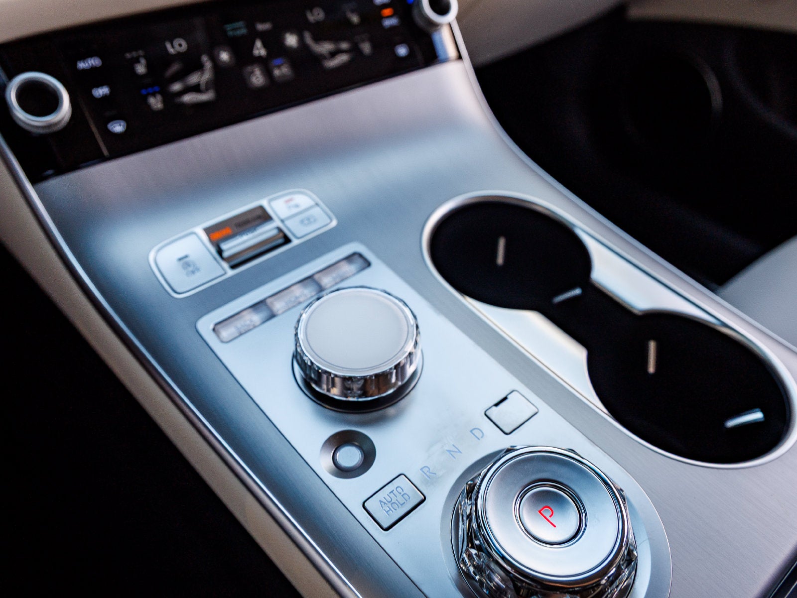 2027 Genesis GV70 2.5T Advanced