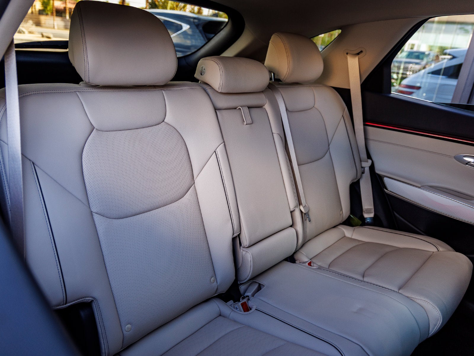 2027 Genesis GV70 2.5T Advanced