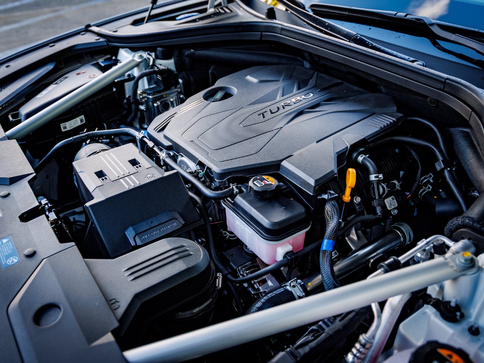 2027 Genesis GV70 2.5T Advanced