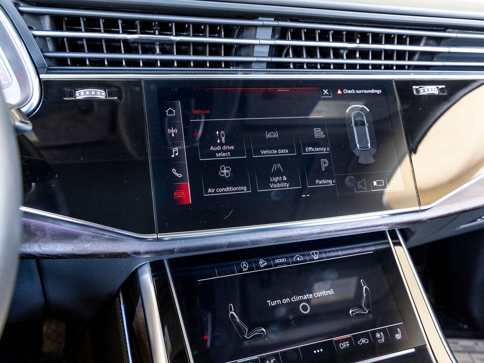 2022 Audi Q7 55 Prestige quattro