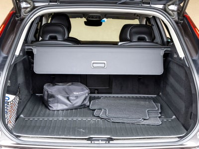 2022 Volvo XC60 Recharge Plug-In Hybrid T8 Inscription