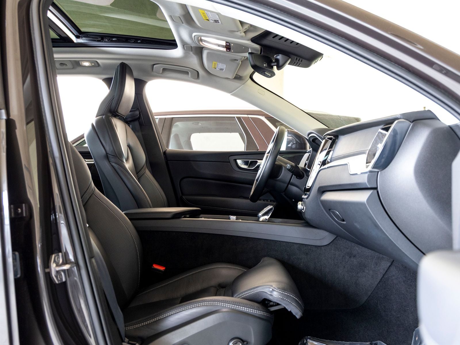 2022 Volvo XC60 Recharge Plug-In Hybrid T8 Inscription