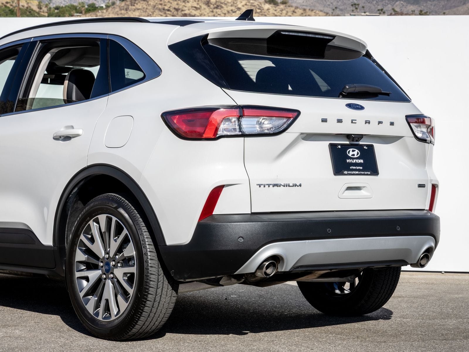2022 Ford Escape Titanium Hybrid