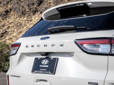 2022 Ford Escape Titanium Hybrid