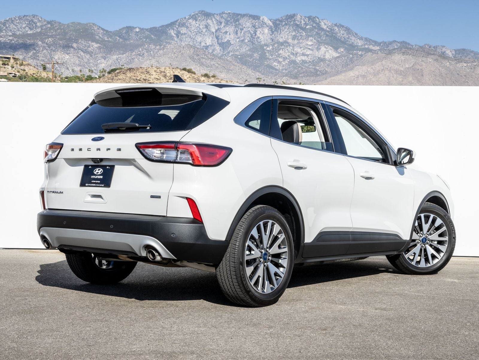 2022 Ford Escape Titanium Hybrid