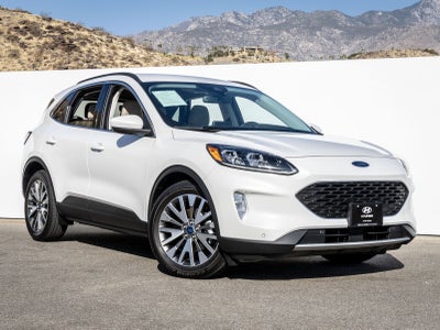 2022 Ford Escape Titanium Hybrid