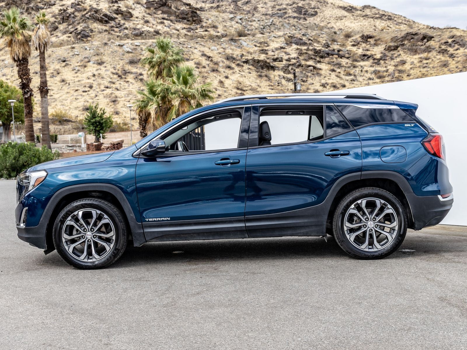 2021 GMC Terrain SLT
