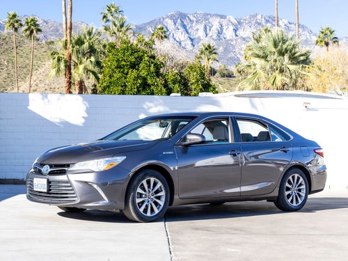 2016 Toyota Camry Hybrid XLE