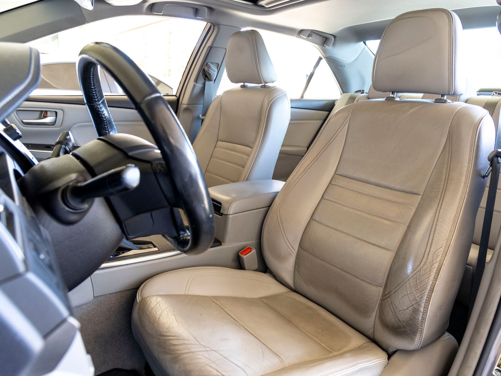 2016 Toyota Camry Hybrid XLE