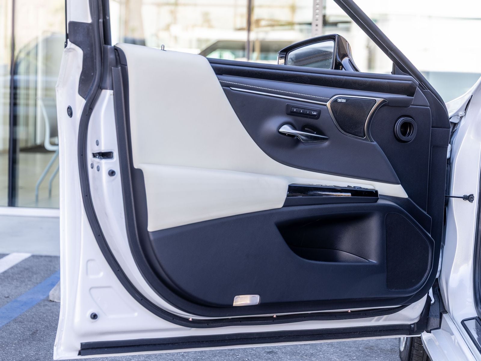 2022 Lexus ES 350 Luxury