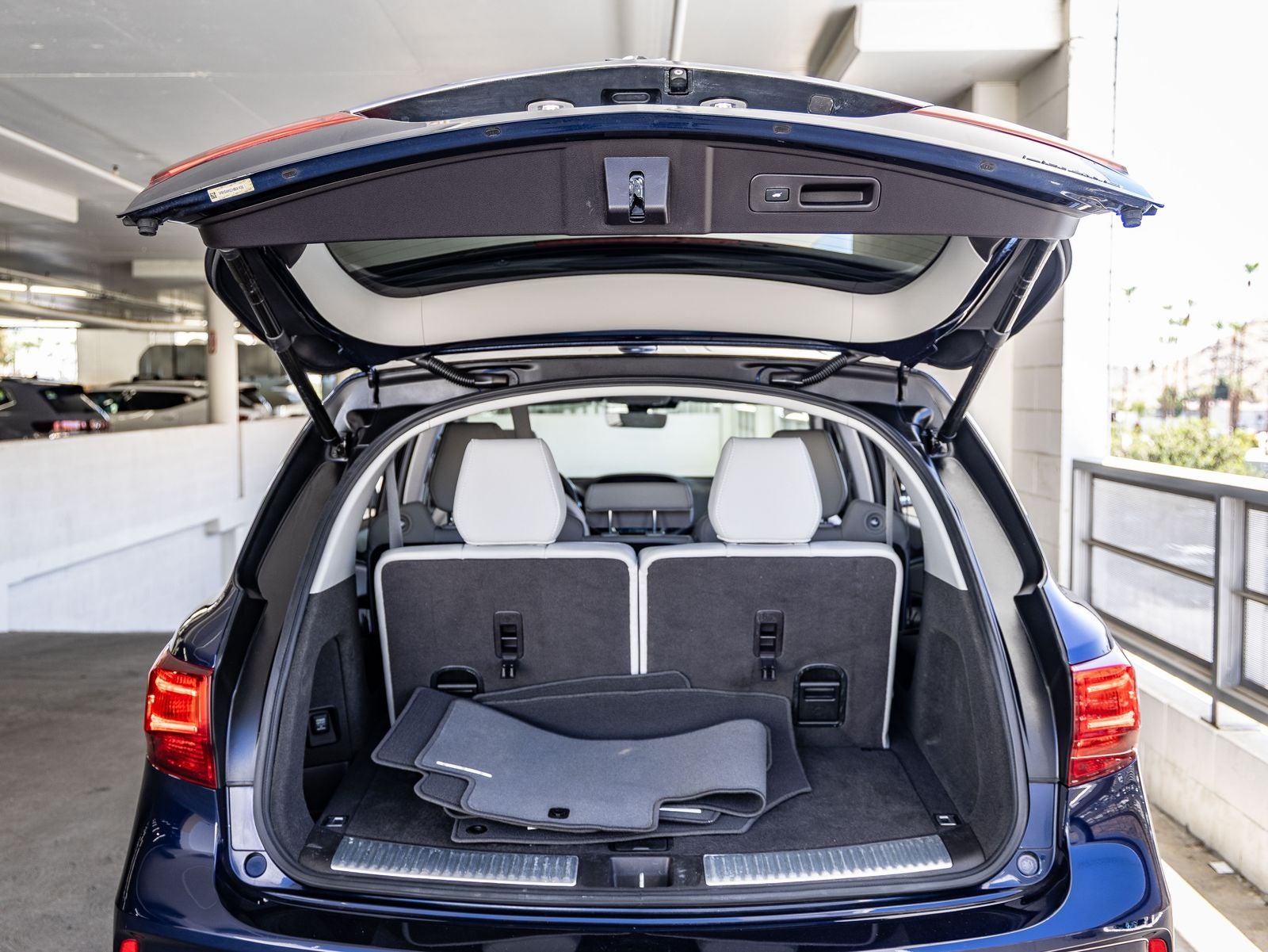 2017 Acura MDX 3.5L SH-AWD w/Technology Package
