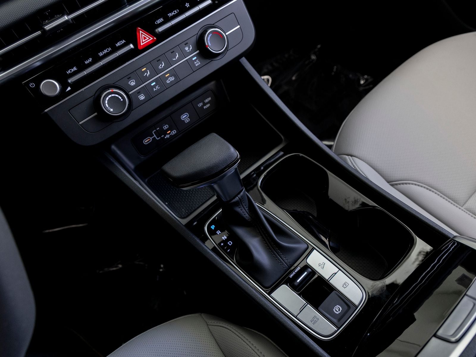 2027 Hyundai Santa Cruz SE