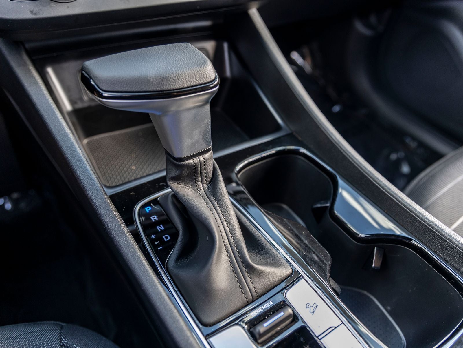 2025 Hyundai Santa Cruz SE