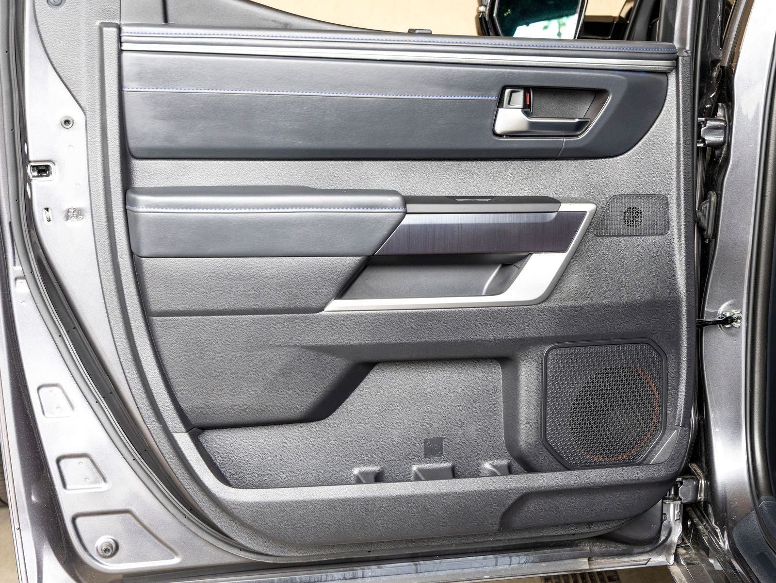 2022 Toyota Tundra Hybrid Platinum